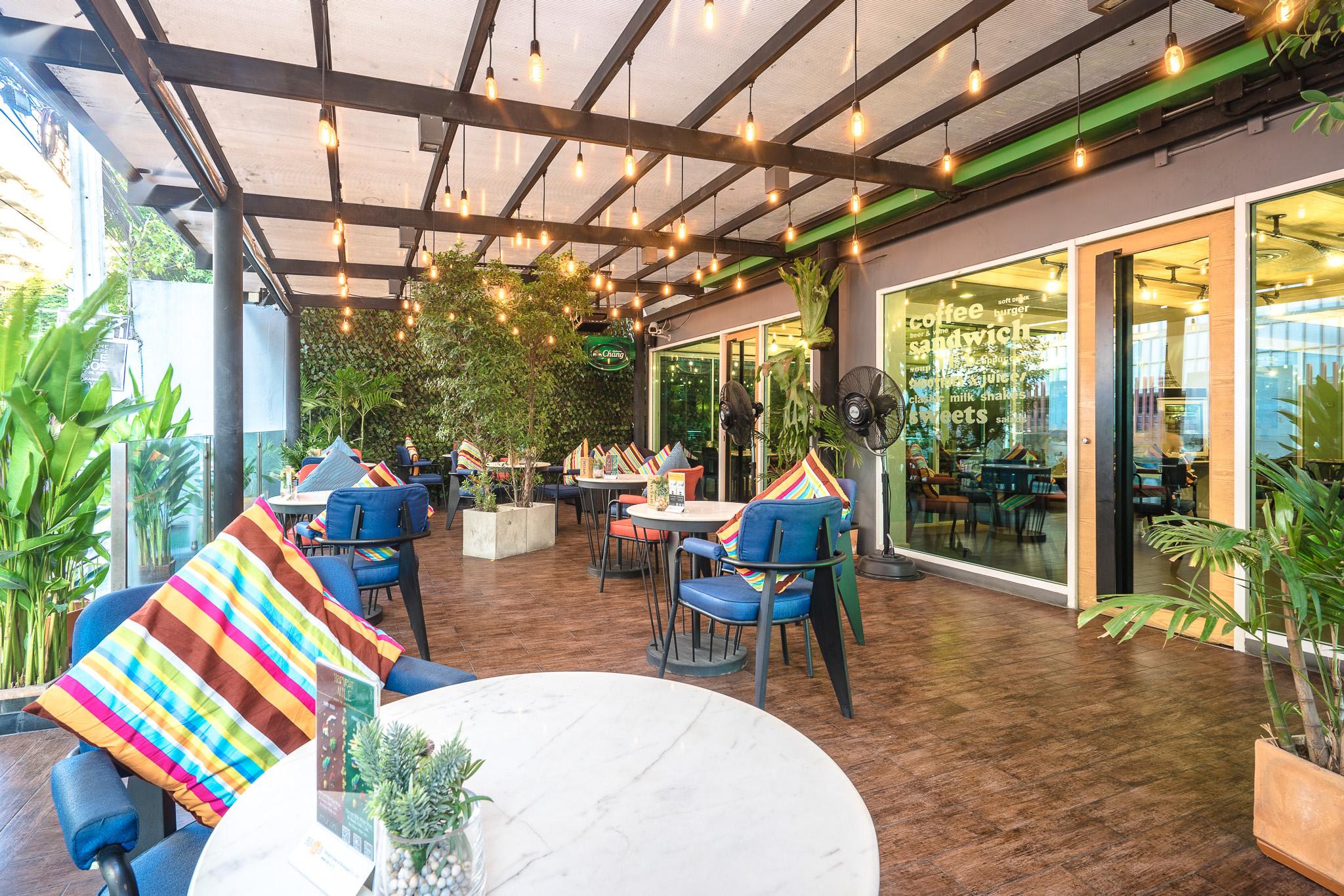 Citrus Sukhumvit 11 By Compass Hospitality Hotel