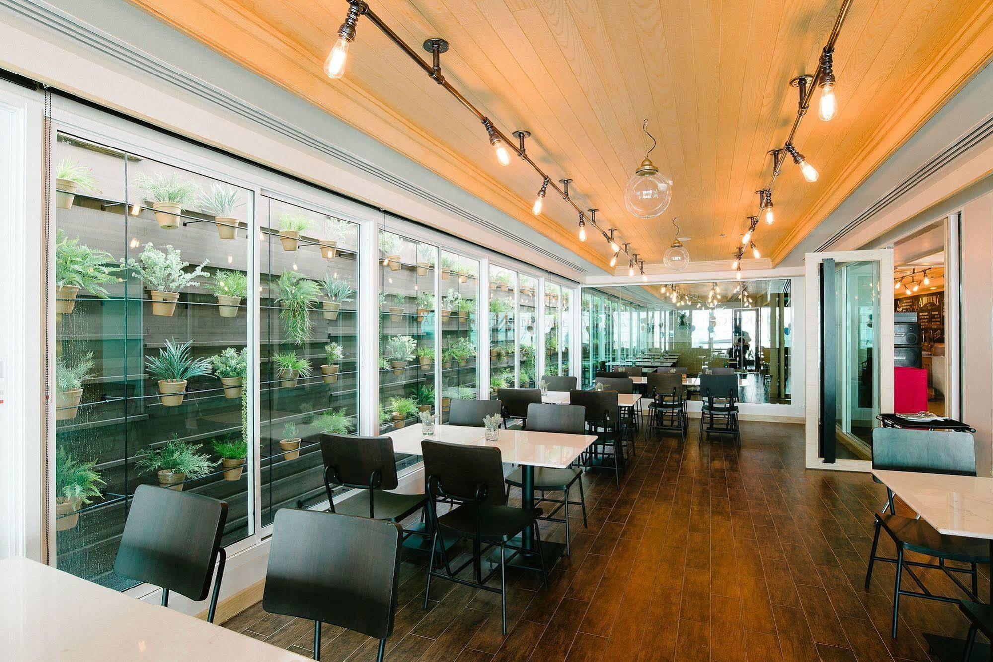 Citrus Sukhumvit 11 By Compass Hospitality 4*